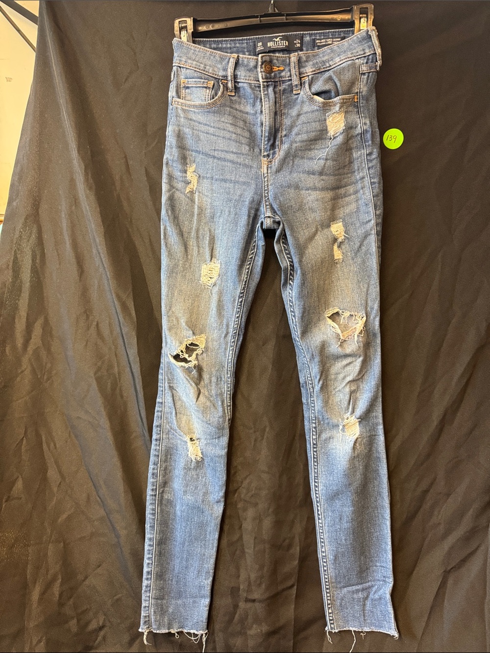 Hollister Women's Light Wash Ripped Skinny Jeans